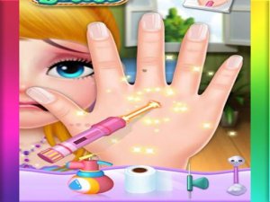 Evie Hand Doctor Kids Game